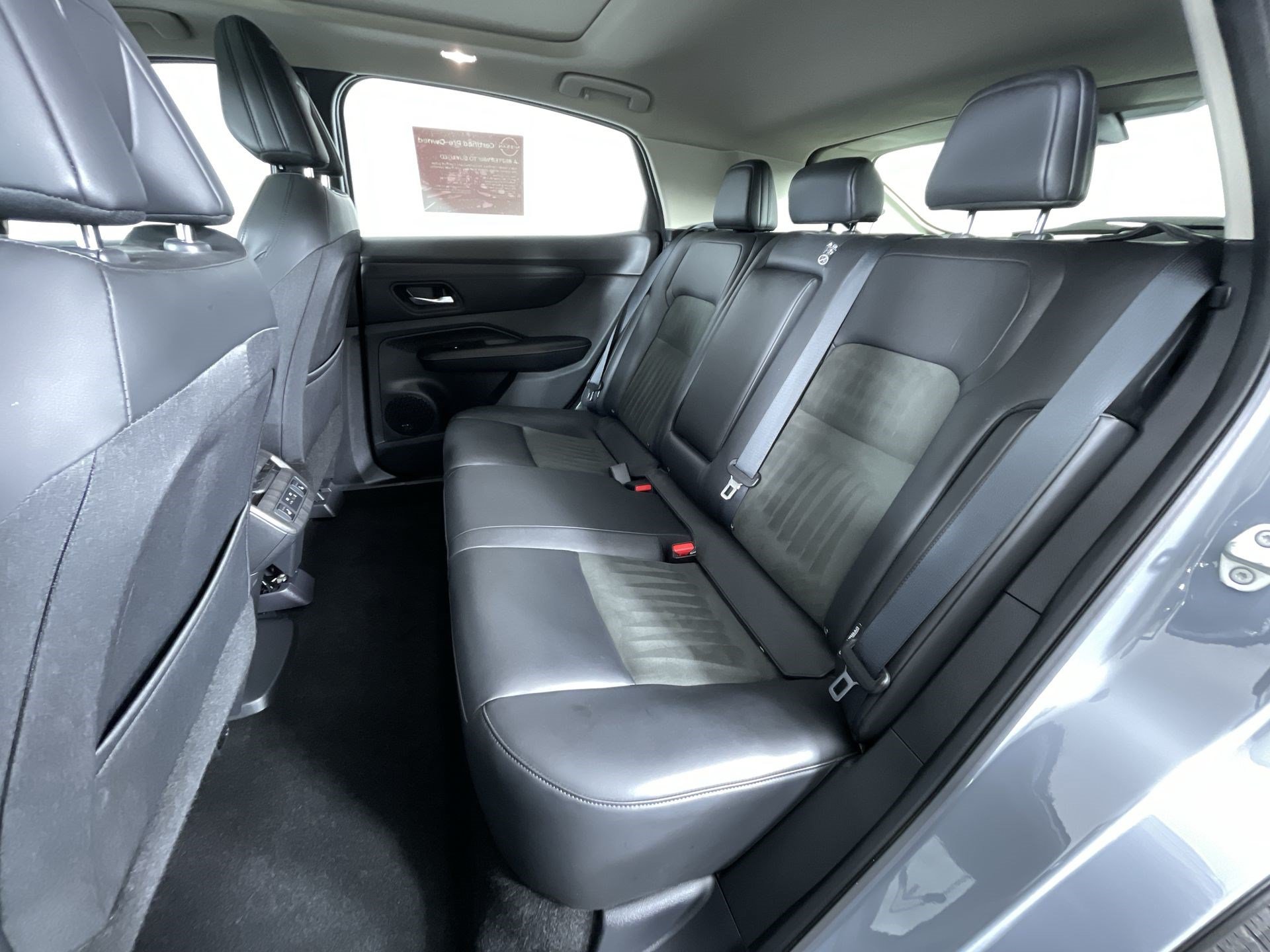 Certified 2024 Nissan Ariya AWD image 23