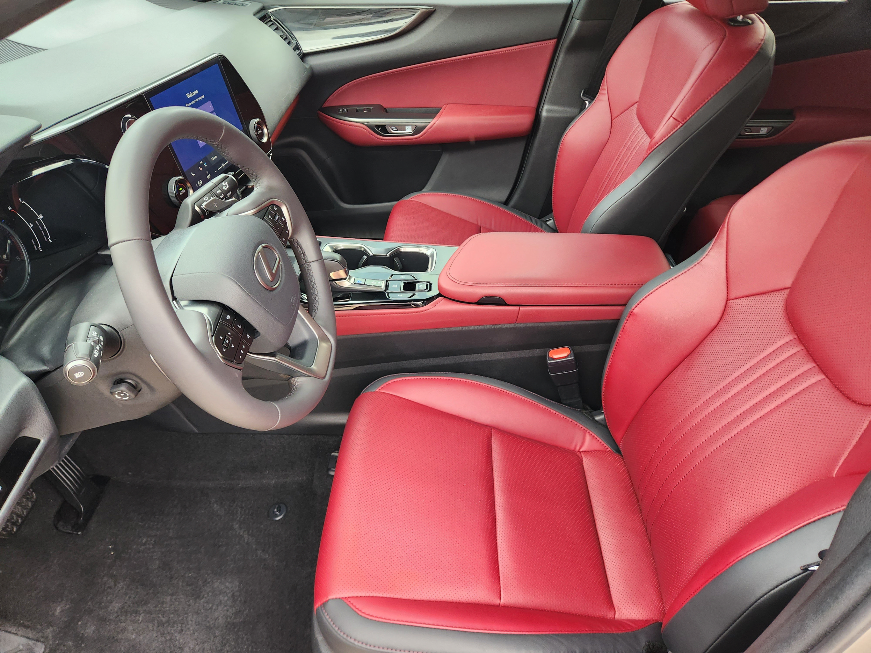 Used 2024 Lexus NX 250 FWD image 5