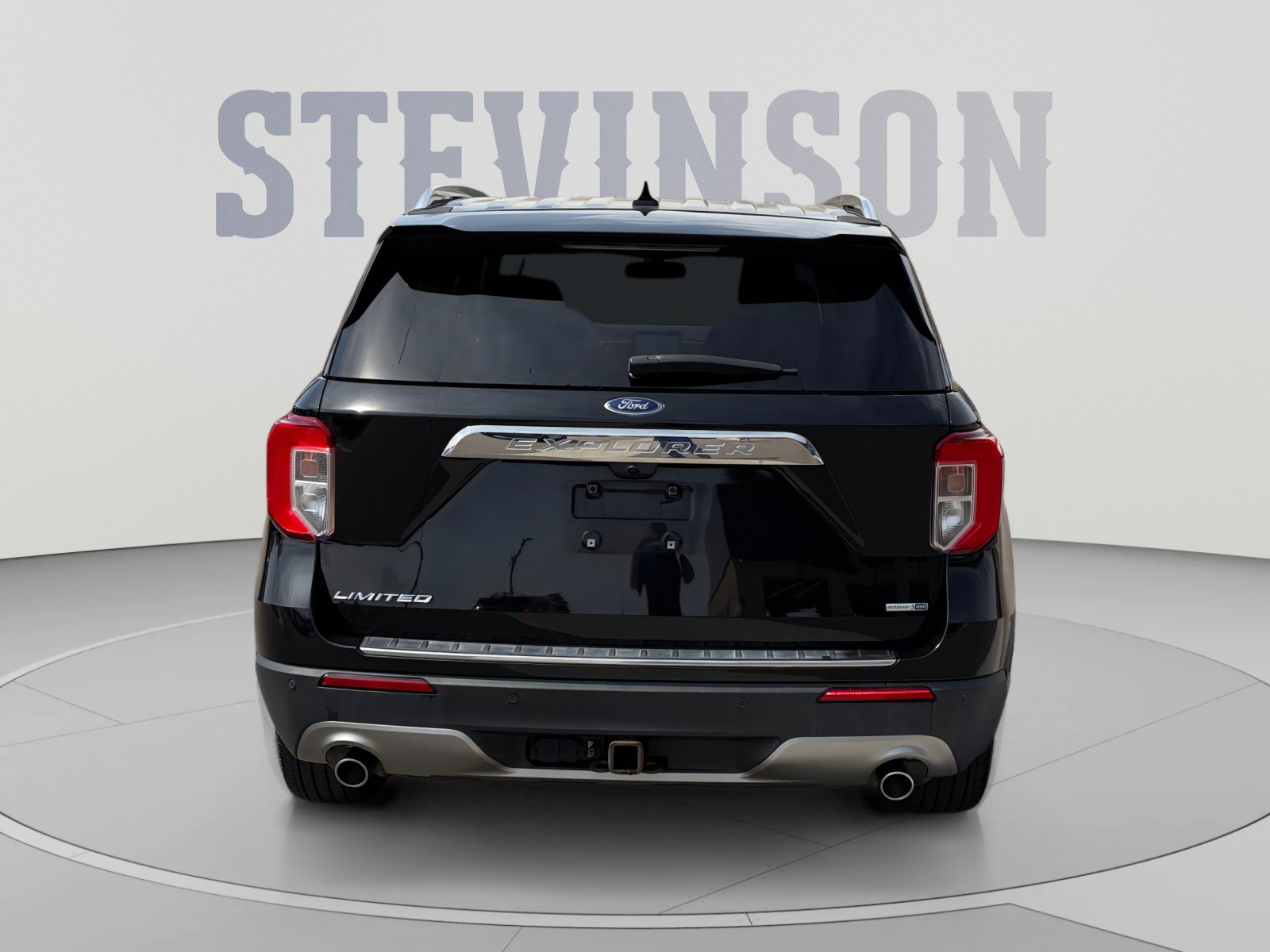 Used 2020 Ford Explorer Limited w/ Class III Trailer Tow Package AWD/4WD image 4