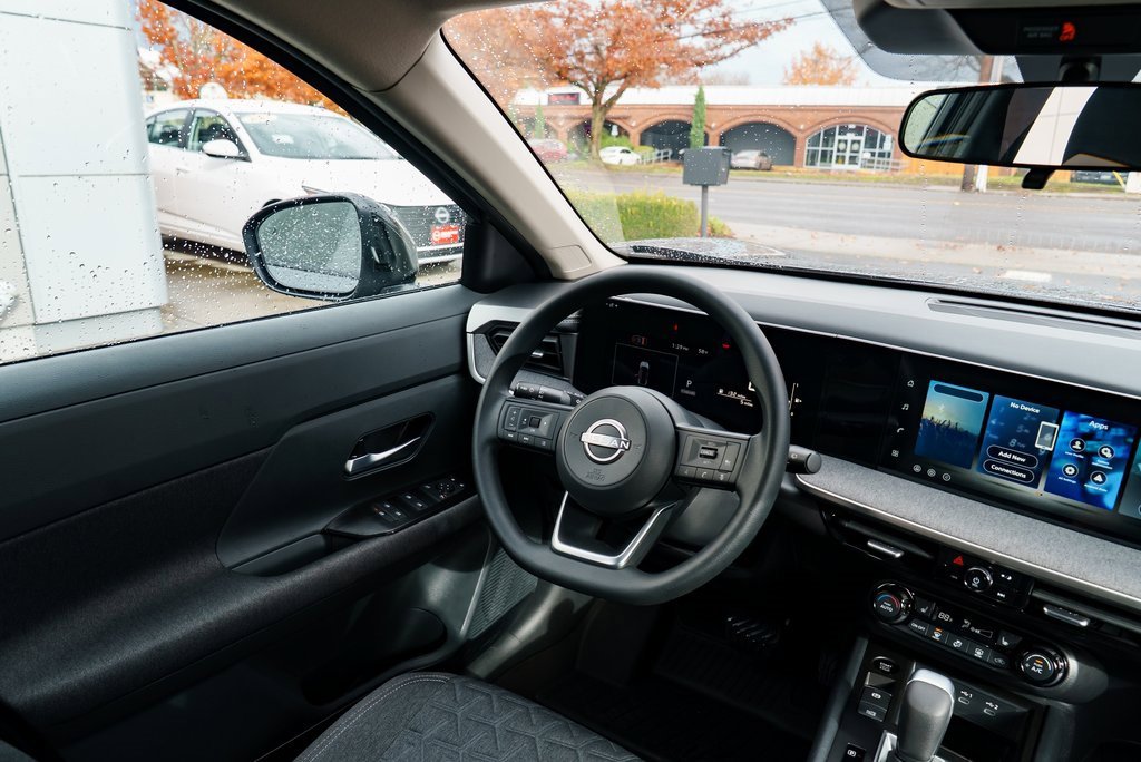 New 2026 Nissan Kicks SV image 11
