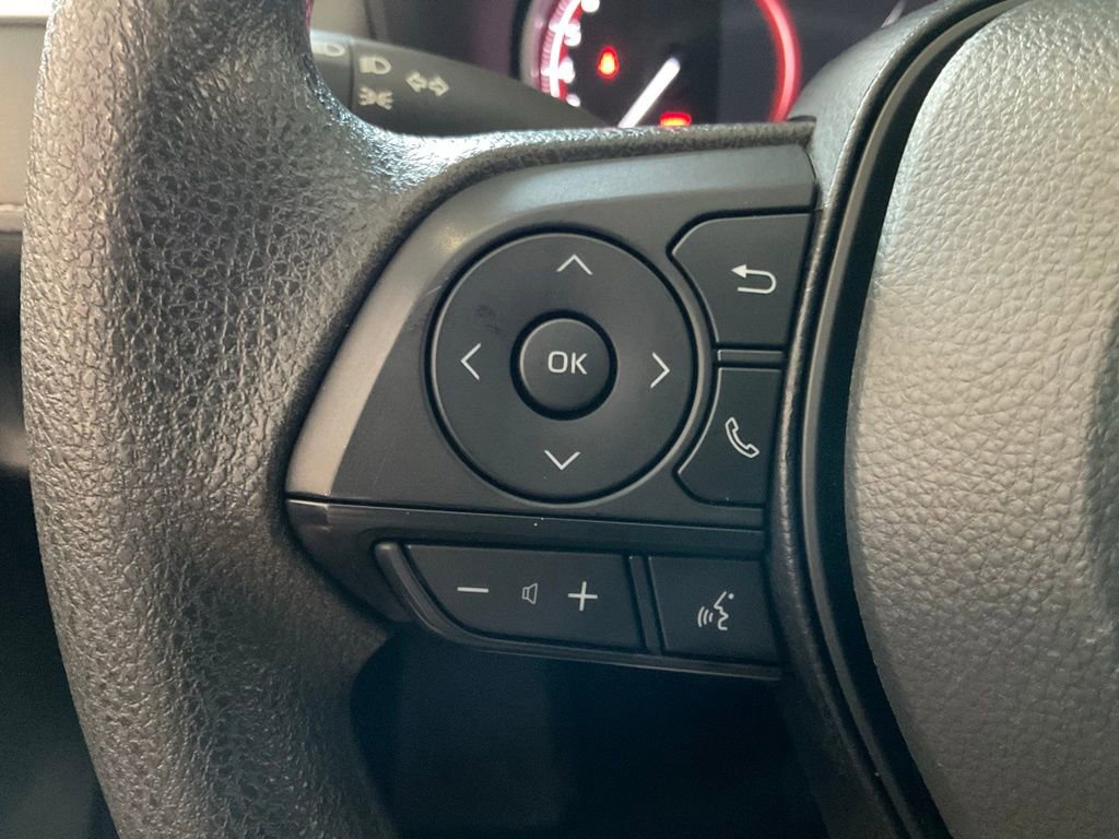 Used 2025 Toyota RAV4 LE AWD/4WD image 13