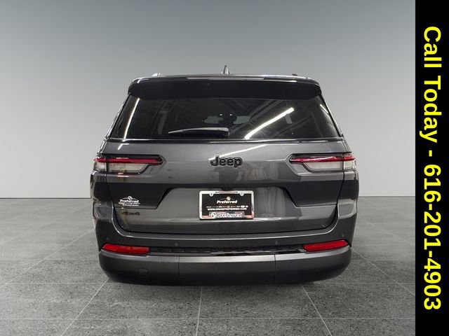 Used 2024 Jeep Grand Cherokee L Altitude image 23