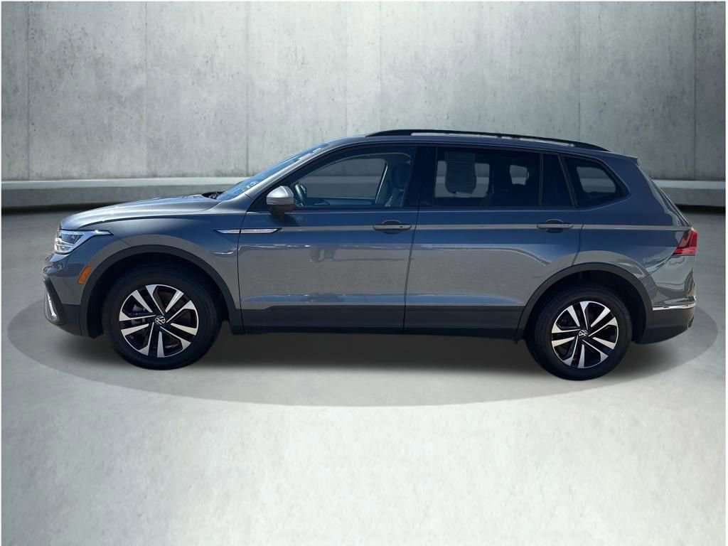 Used 2024 Volkswagen Tiguan S image 2