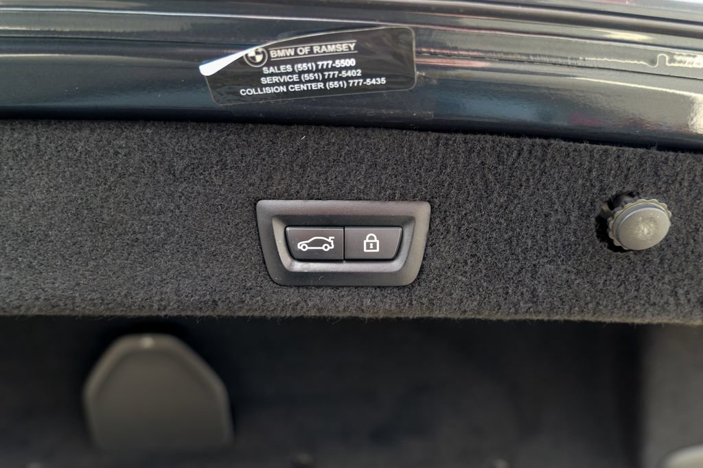 Used 2019 BMW 740i xDrive w/ Executive Package AWD/4WD image 64