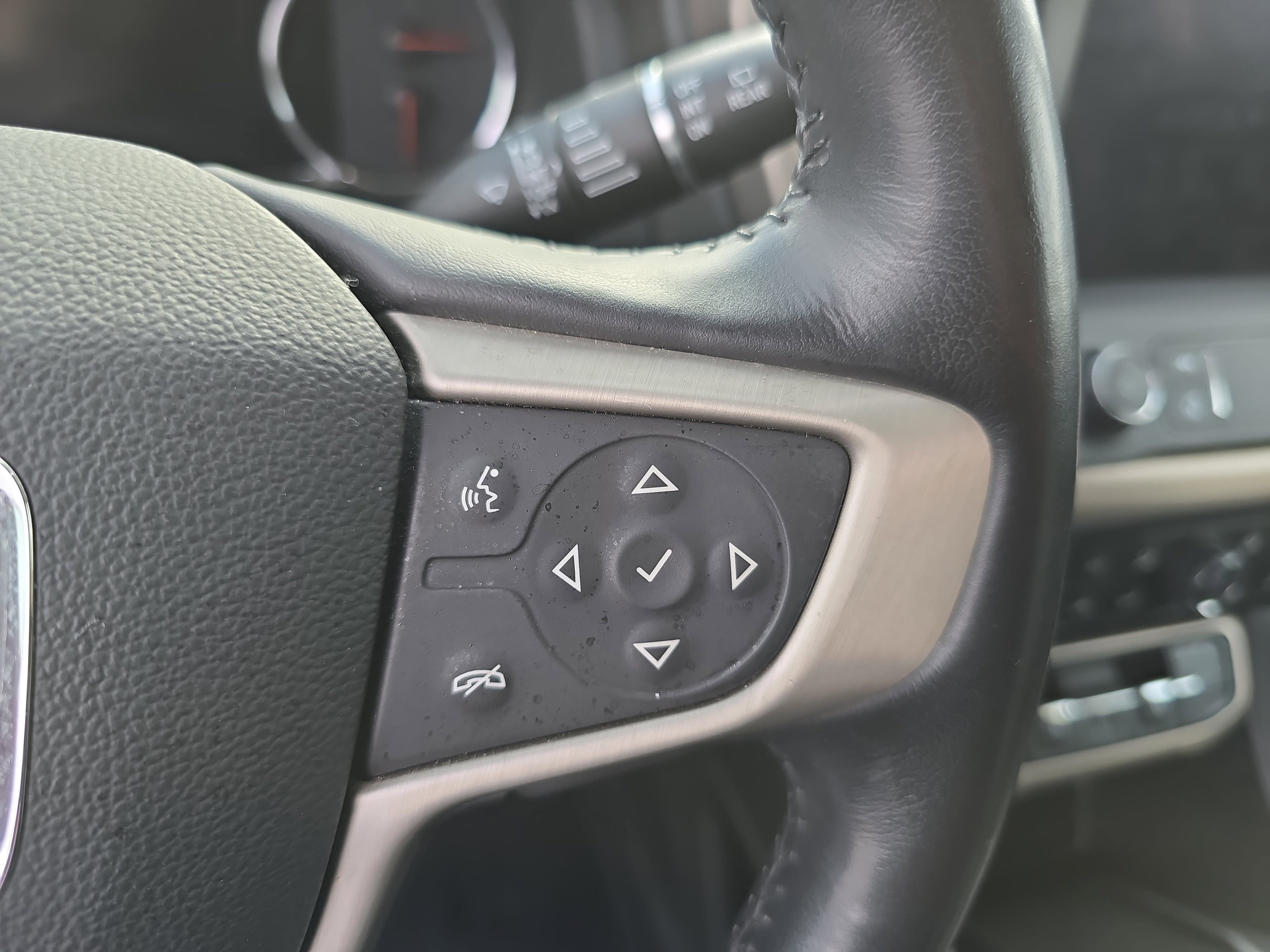 Used 2021 GMC Acadia Denali w/ Trailering Package image 18