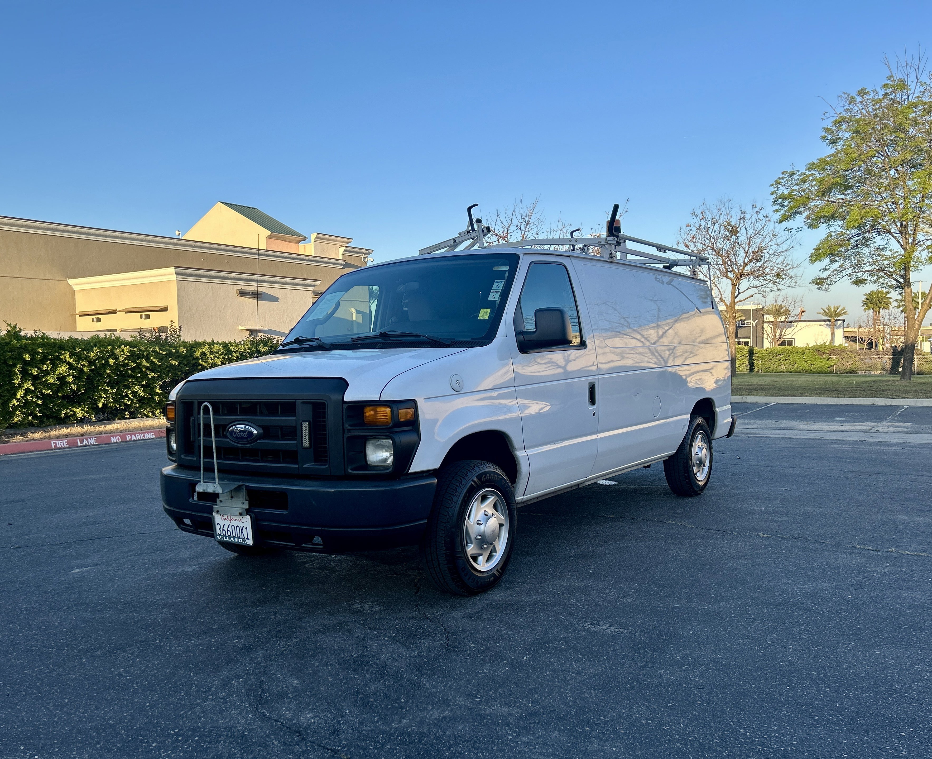Used 2013 Ford E-150 and Econoline 150 RWD image 3