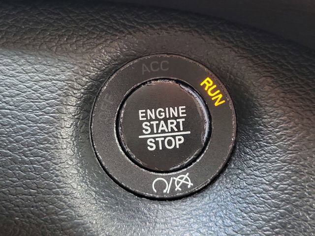 Used 2020 Jeep Cherokee Limited image 30