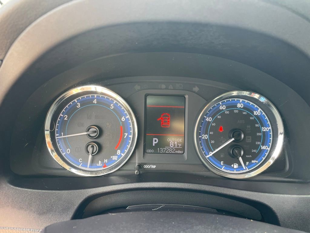 Used 2019 Toyota Corolla LE w/ Body Protection Package FWD image 24