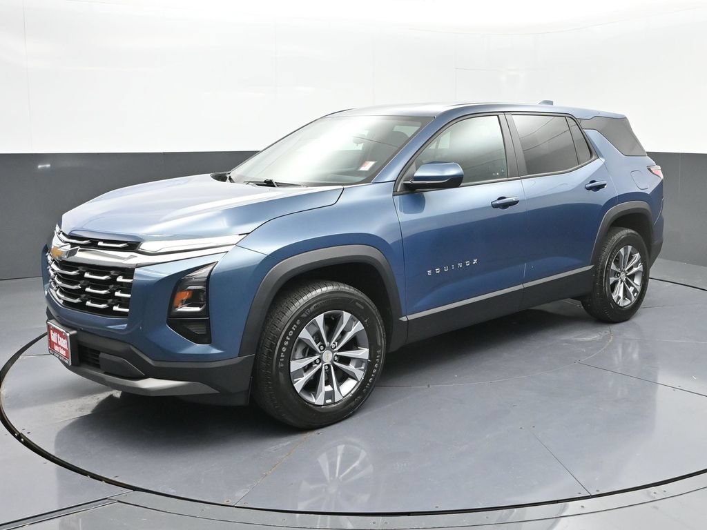 Used 2025 Chevrolet Equinox LT FWD image 1