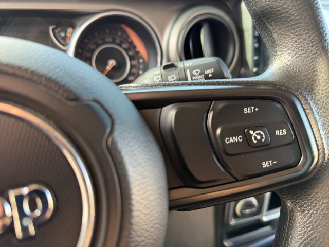 Used 2018 Jeep Wrangler Sport AWD/4WD image 16