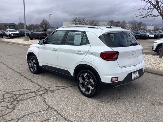 Certified 2026 Hyundai Venue SEL image 8