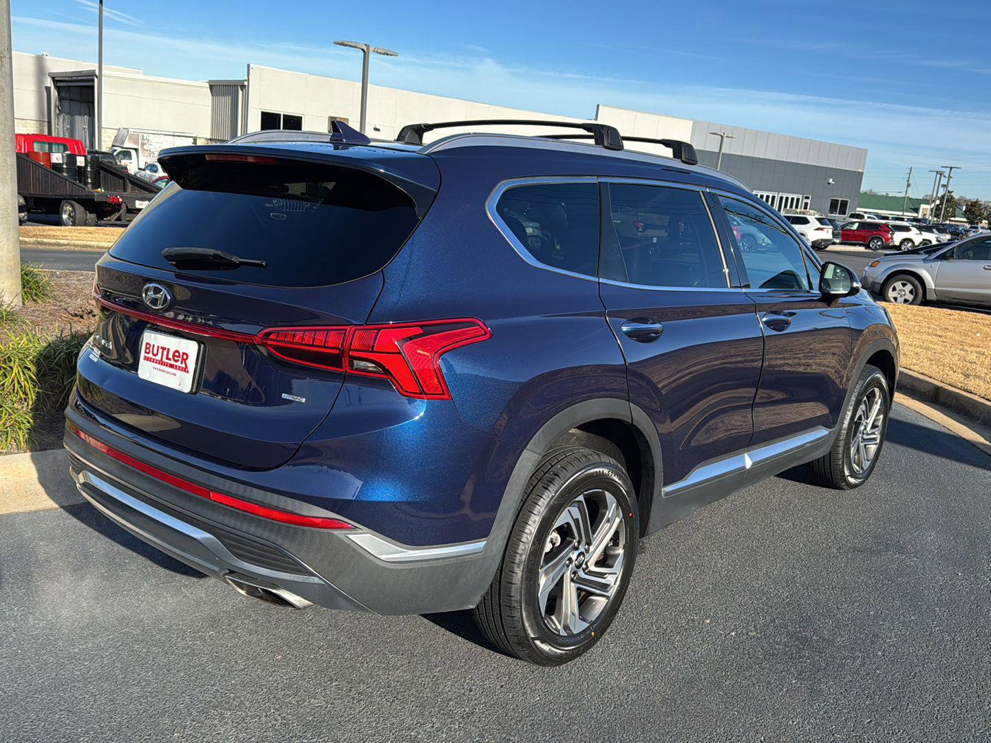 Used 2022 Hyundai Santa Fe SEL w/ Convenience + Premium Package image 5