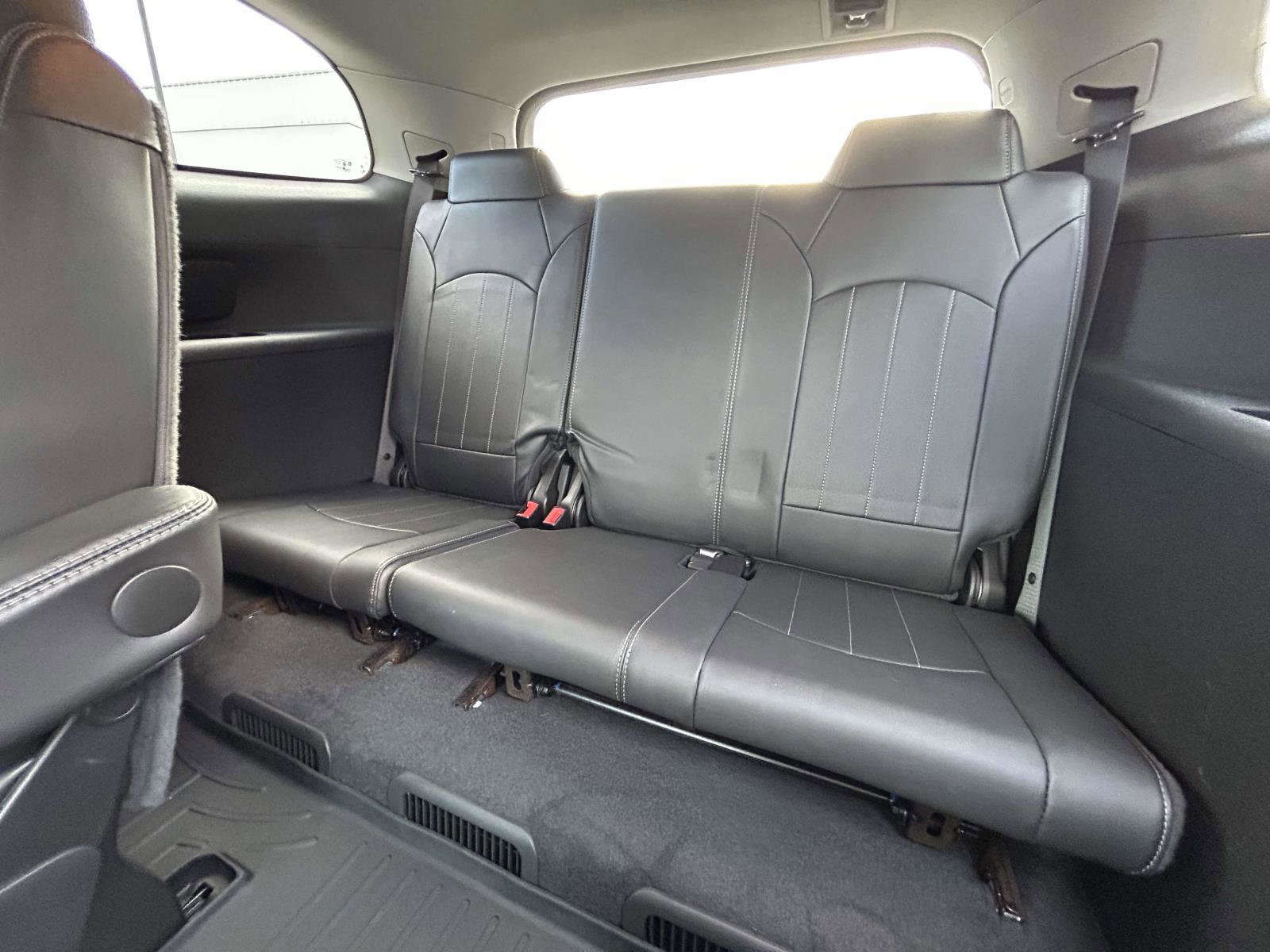 Used 2017 Buick Enclave Premium image 17