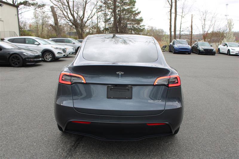 Used 2023 Tesla Model Y Long Range image 5