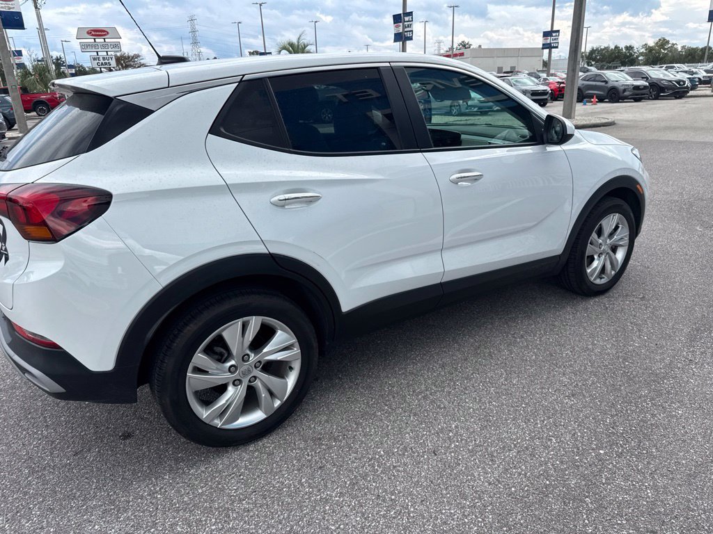 Used 2024 Buick Encore GX Preferred w/ Comfort Package FWD image 5