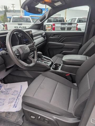 Used 2023 Chevrolet Colorado Trail Boss w/ Technology Package AWD/4WD image 10