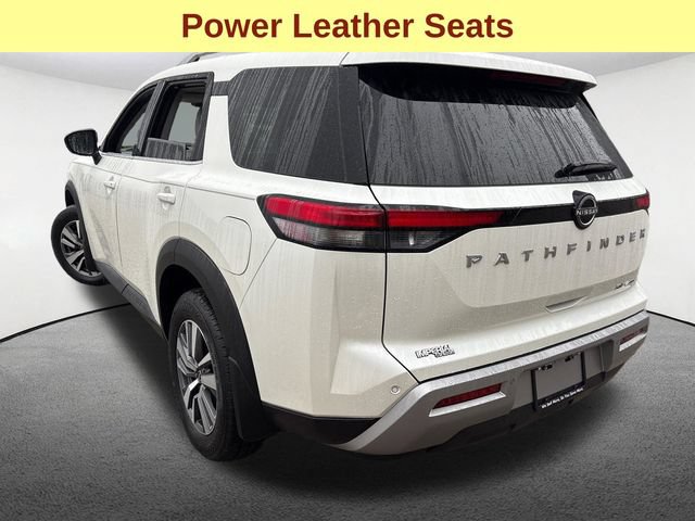 Used 2024 Nissan Pathfinder SL AWD/4WD image 10