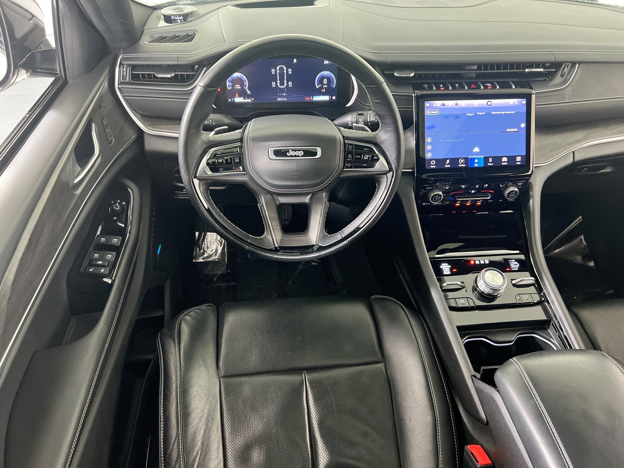 Used 2022 Jeep Grand Cherokee Overland w/ Adv Protech Group III image 23