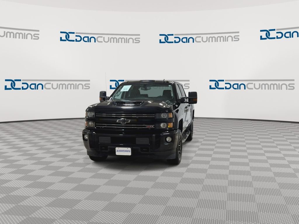 Used 2018 Chevrolet Silverado 2500 LT w/ Midnight Edition image 4