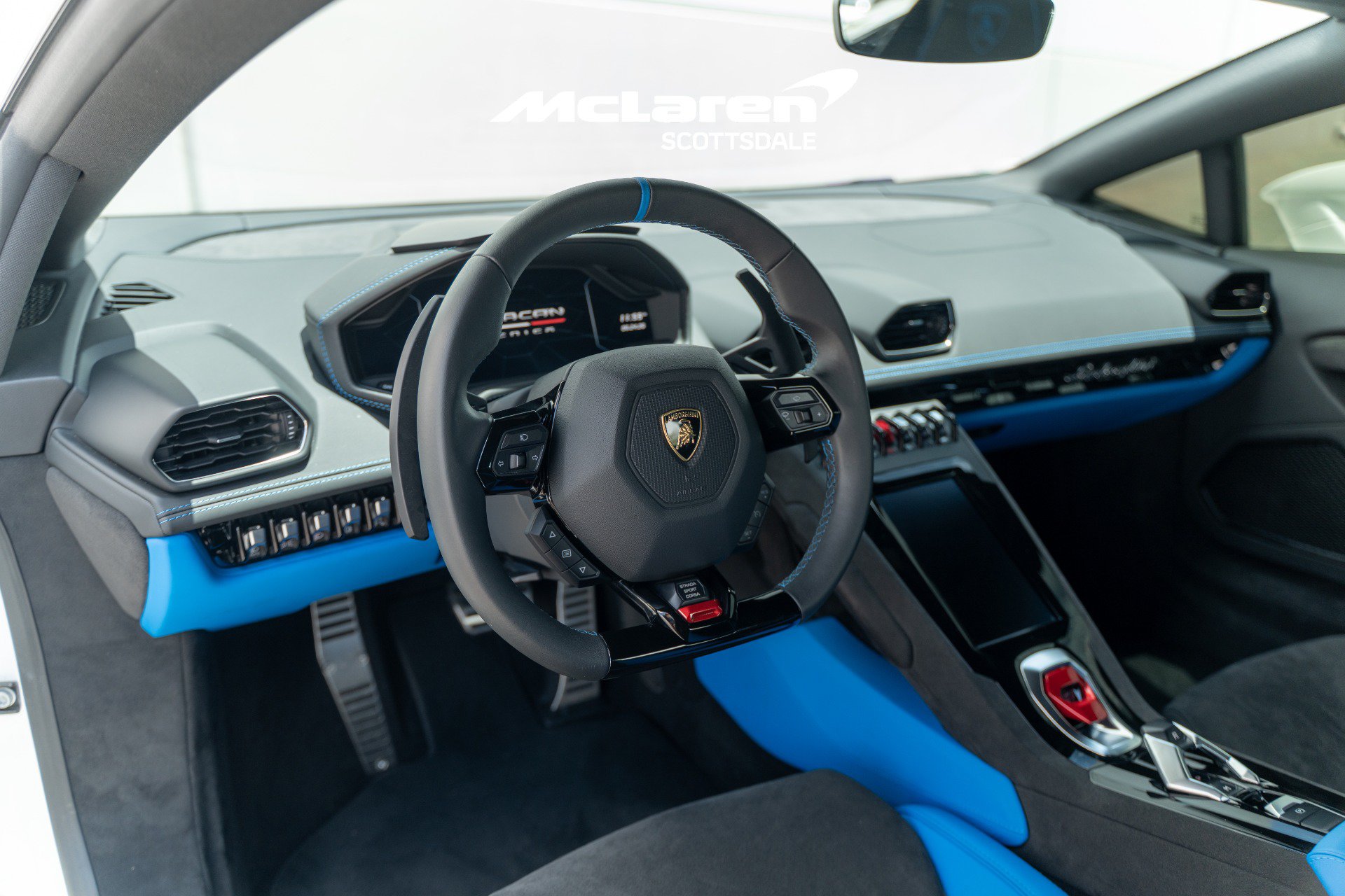 Used 2024 Lamborghini Huracan Tecnica RWD image 13