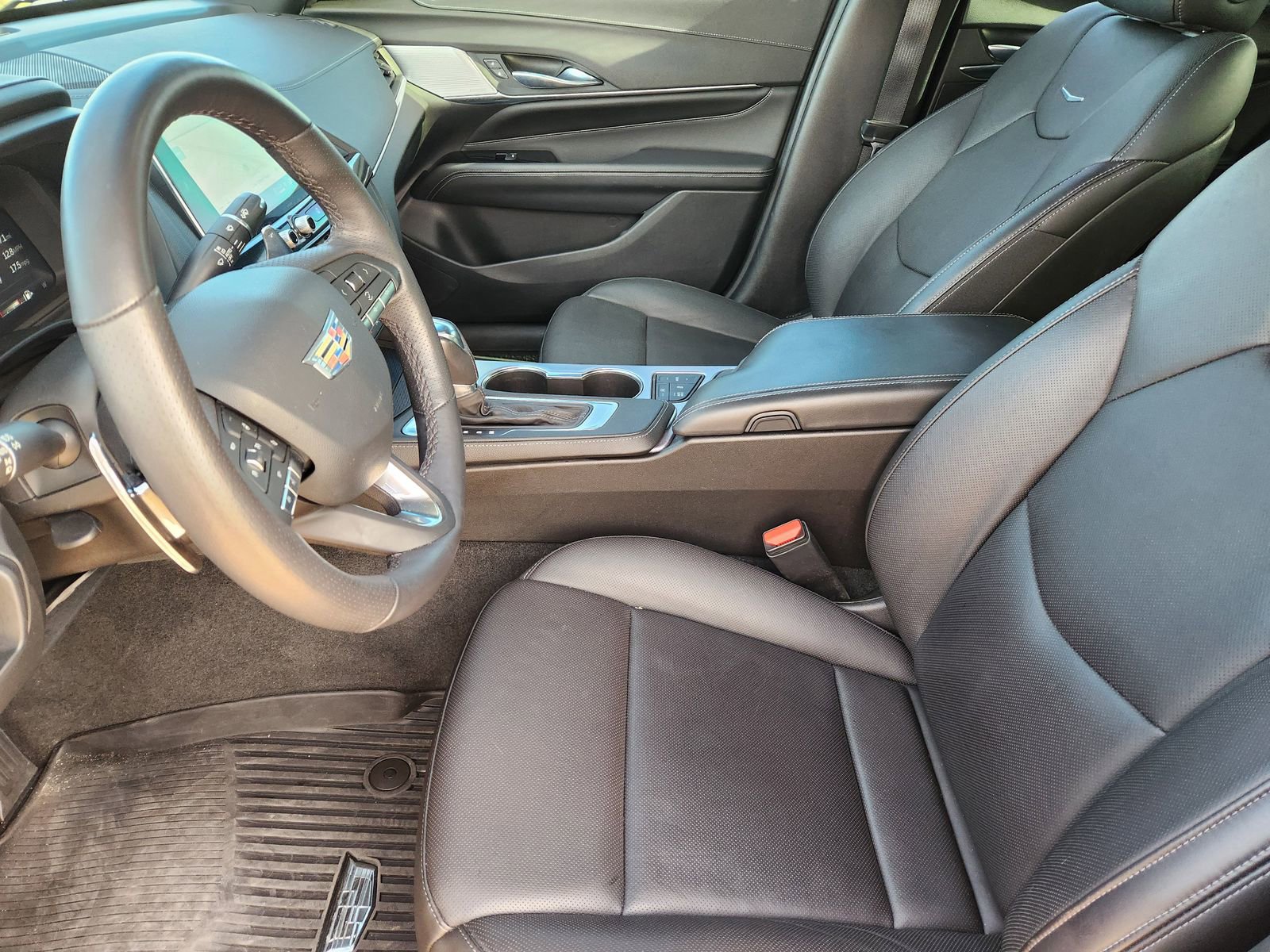 Used 2021 Cadillac CT4 Premium Luxury RWD image 16