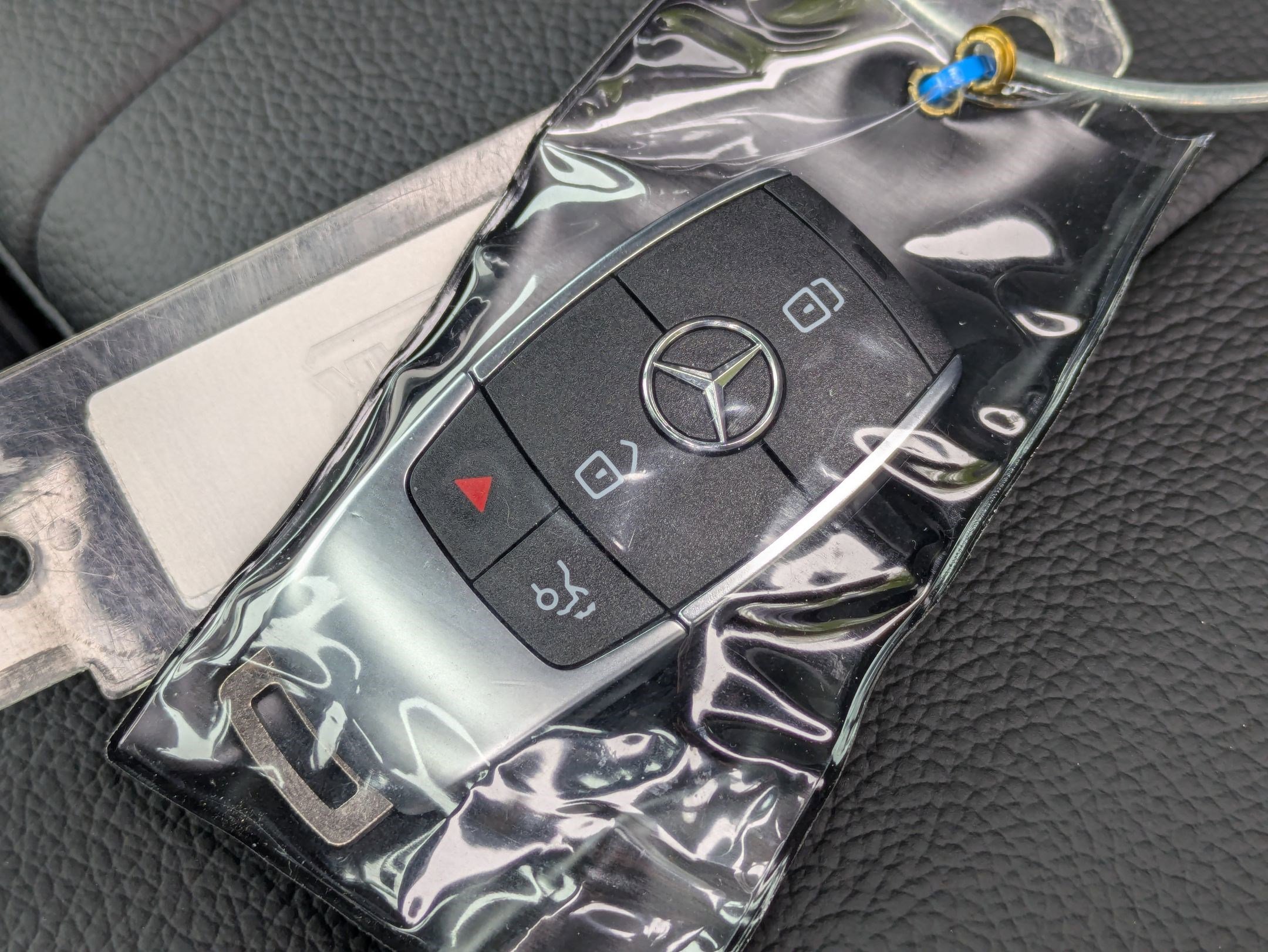 New 2025 Mercedes-Benz GLB 250 image 37