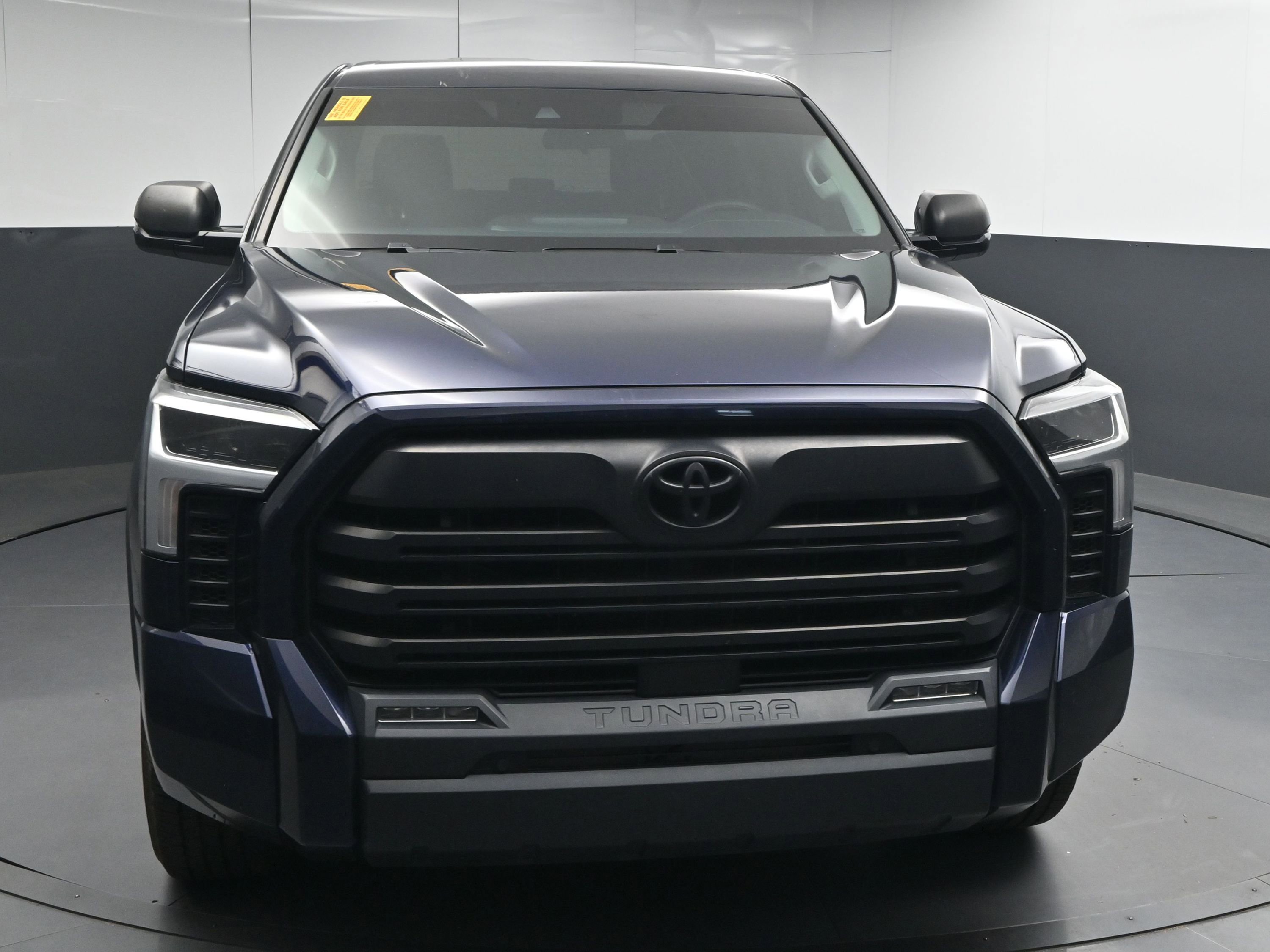 Used 2022 Toyota Tundra SR5 image 2