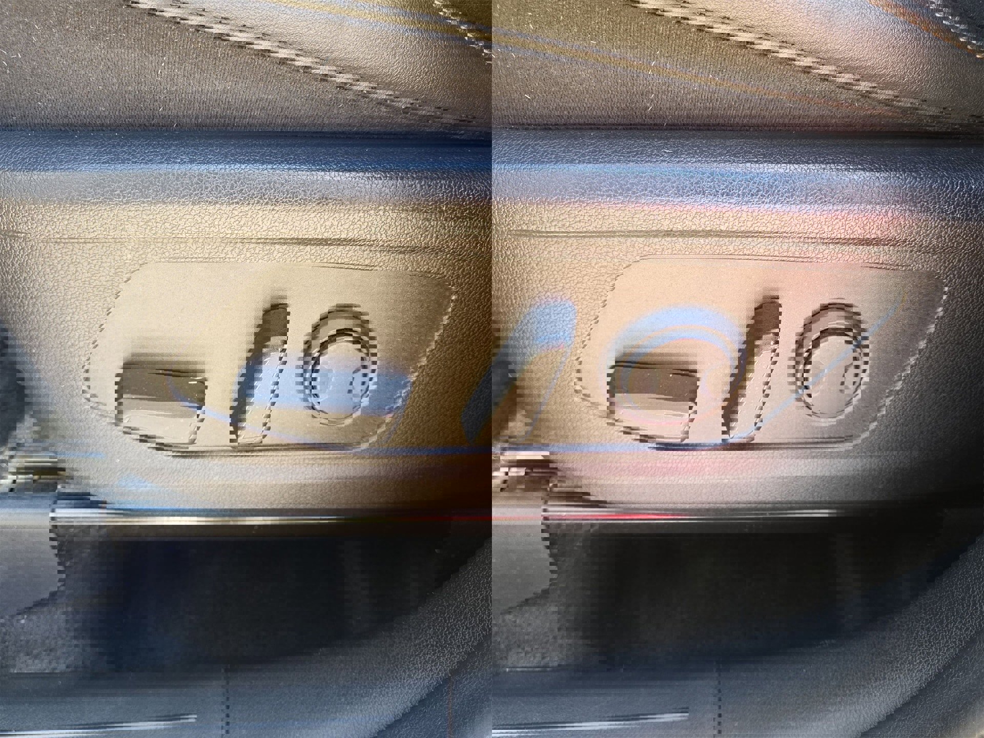 Used 2022 Kia Sorento EX w/ Panoramic Sunroof Package image 17