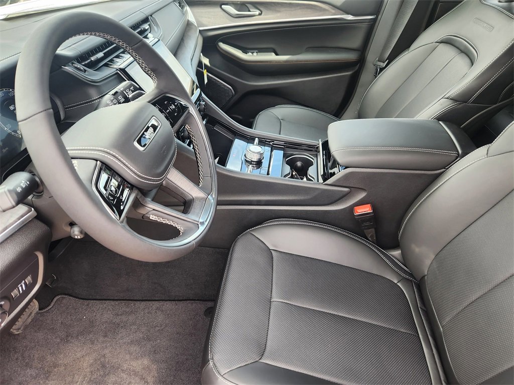 New 2025 Jeep Grand Cherokee Overland w/ Trailer Tow Package image 8