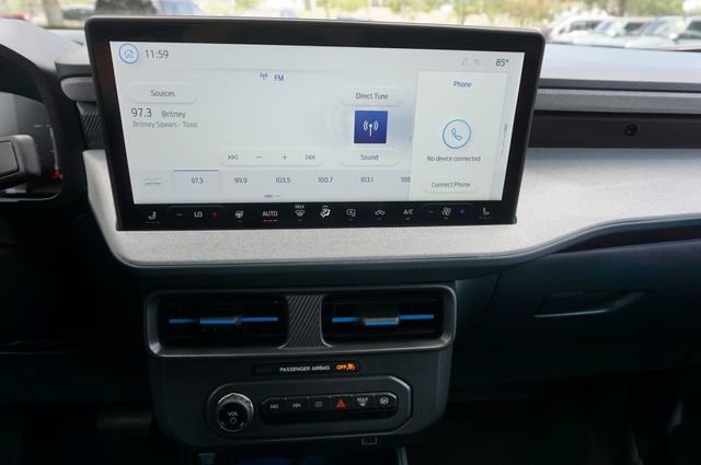 Certified 2025 Ford Maverick XLT w/ XLT Luxury Package AWD/4WD image 4