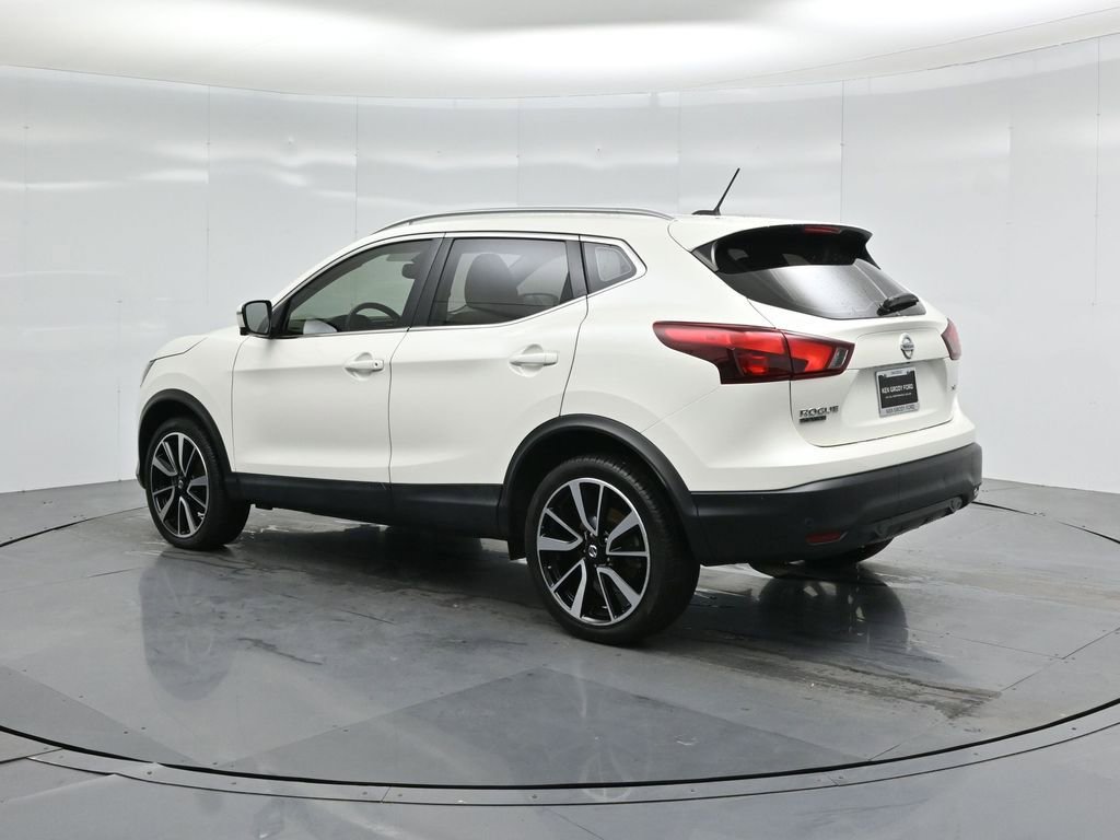 Used 2019 Nissan Rogue Sport SL w/ Premium Package image 7