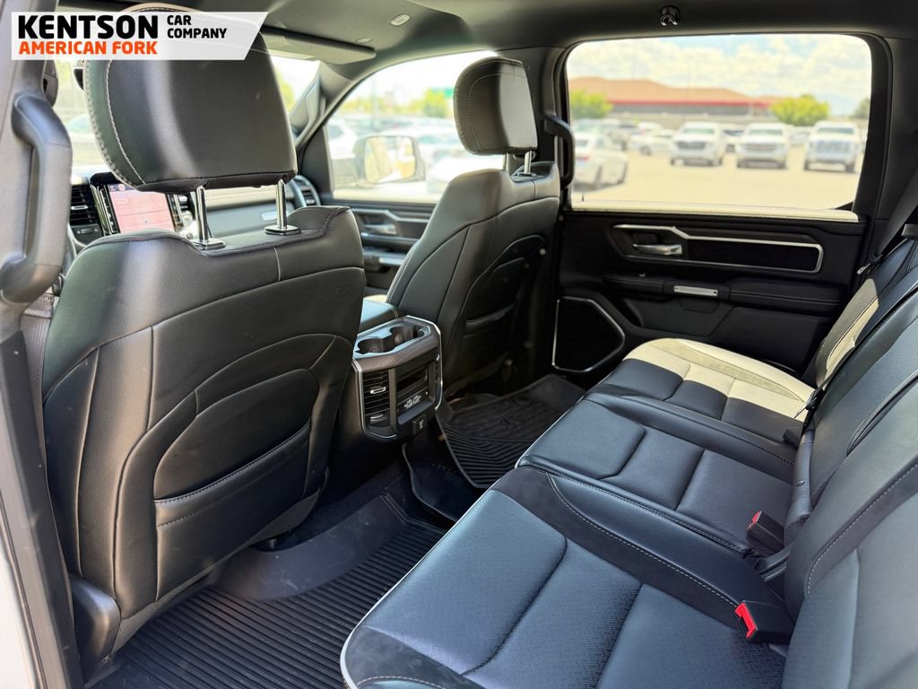Used 2025 RAM 1500 Laramie w/ Sport Appearance Package AWD/4WD image 34