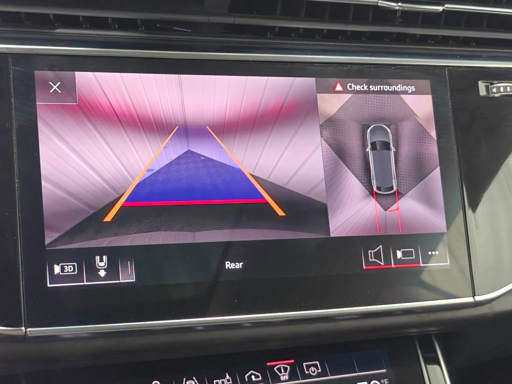 Used 2019 Audi Q8 Prestige image 8