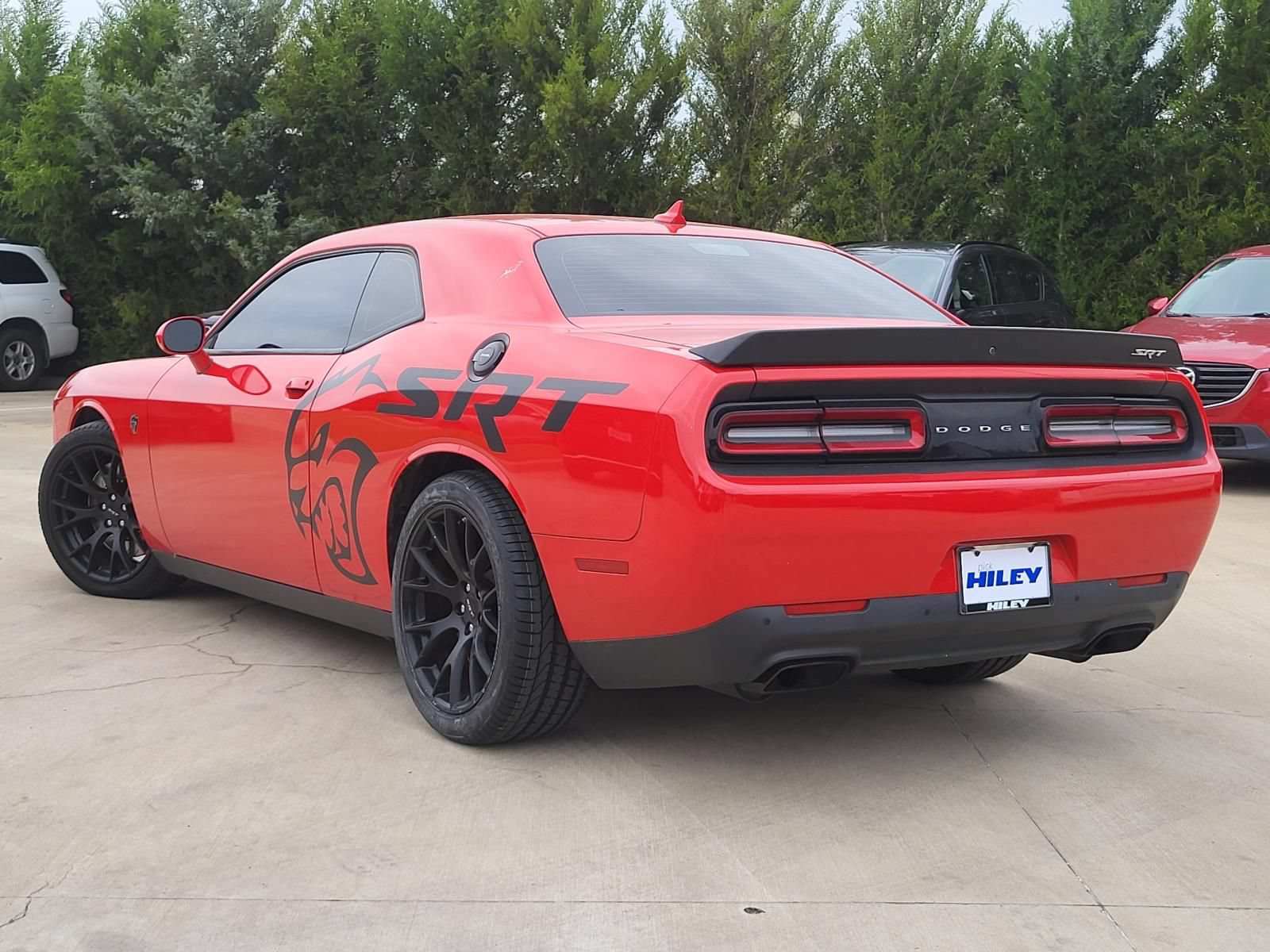 Used 2015 Dodge Challenger SRT Hellcat RWD image 3
