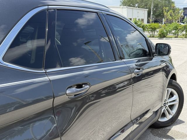 Used 2019 Ford Edge SEL w/ Equipment Group 201A FWD image 8