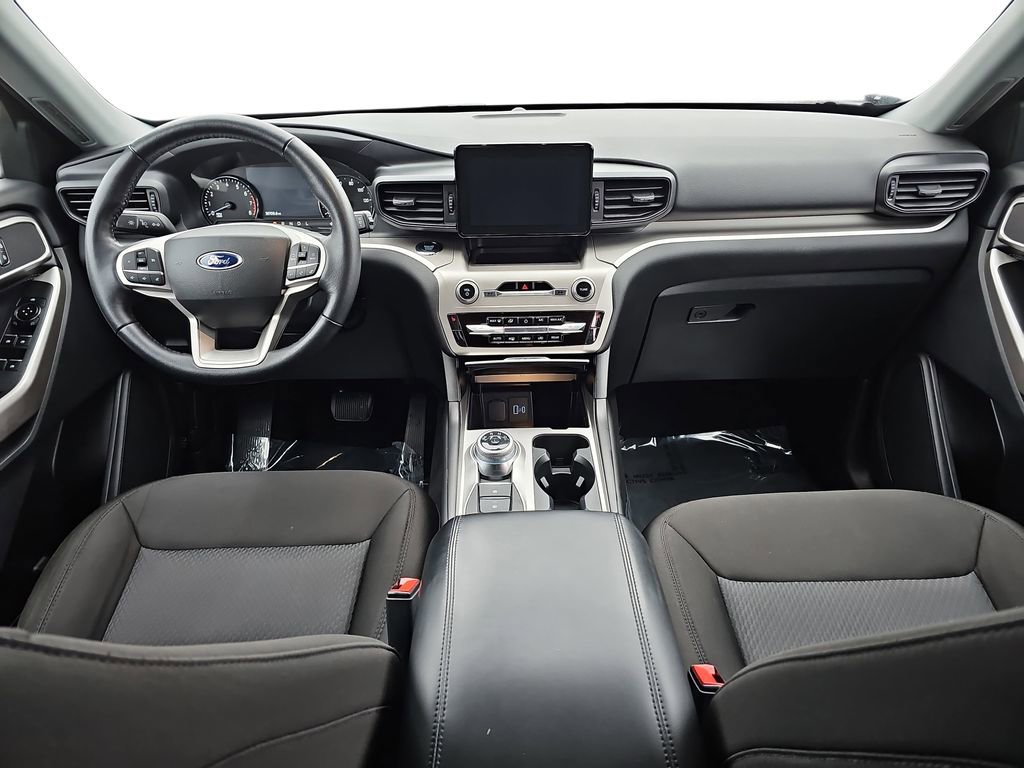 Used 2022 Ford Explorer XLT w/ Class IV Trailer Tow Package image 9