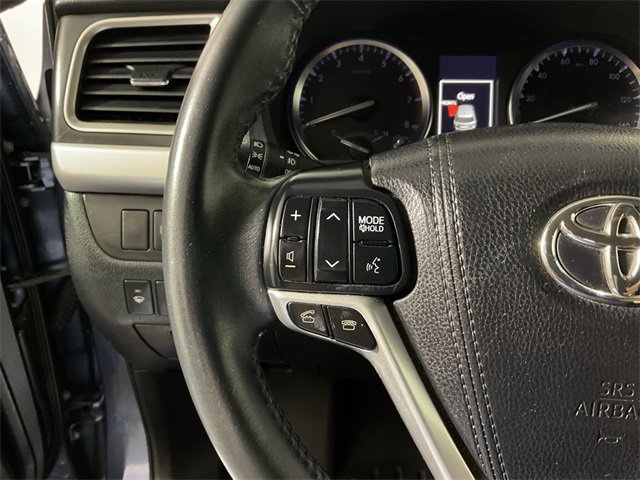 Used 2016 Toyota Highlander Limited image 26