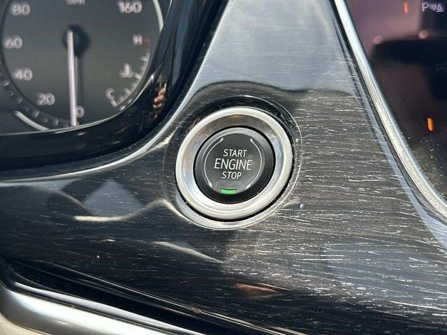 Certified 2023 Cadillac XT6 Premium Luxury AWD/4WD image 28