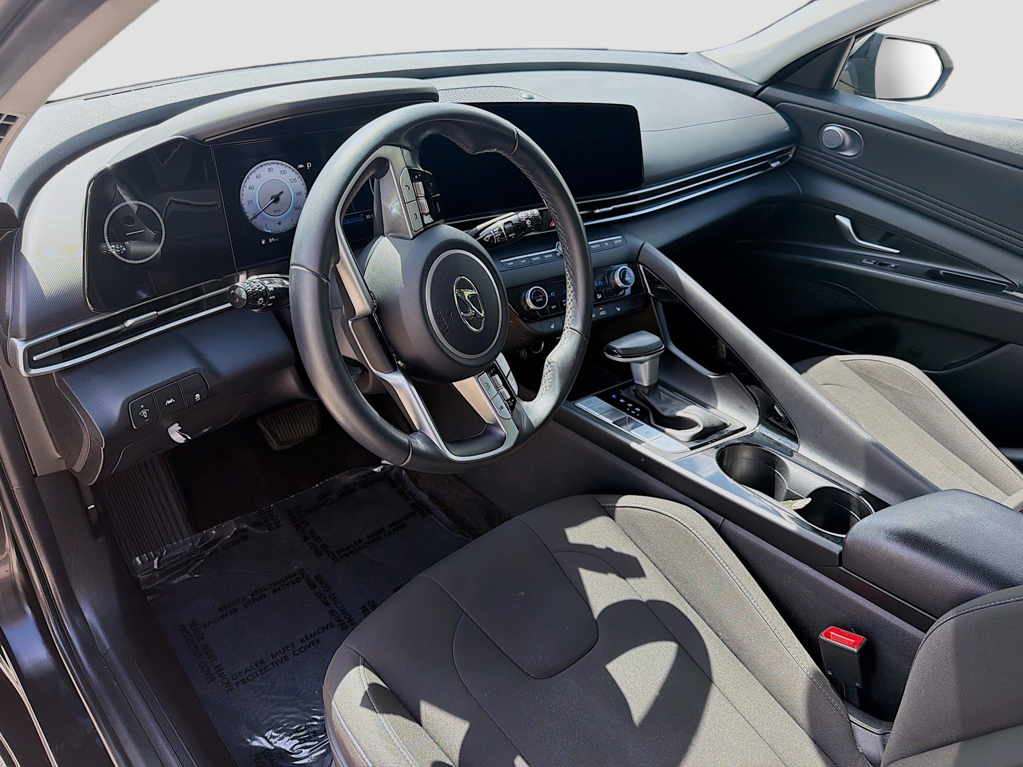 Used 2023 Hyundai Elantra SEL w/ Convenience Package FWD image 7