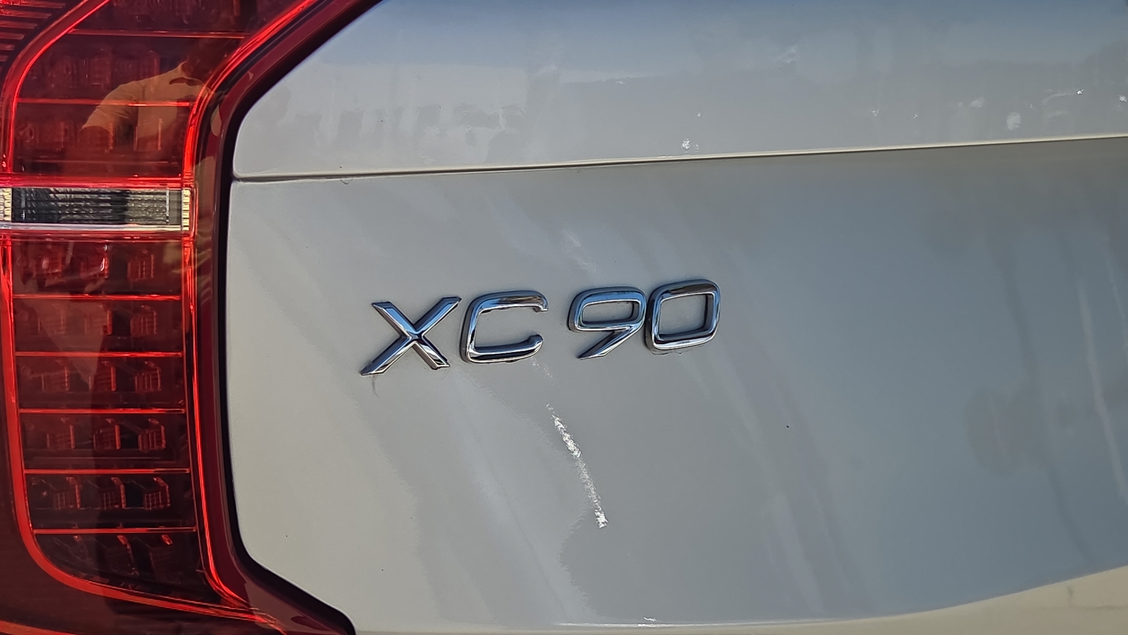 Used 2021 Volvo XC90 T6 Momentum w/ Advanced Package AWD/4WD image 32