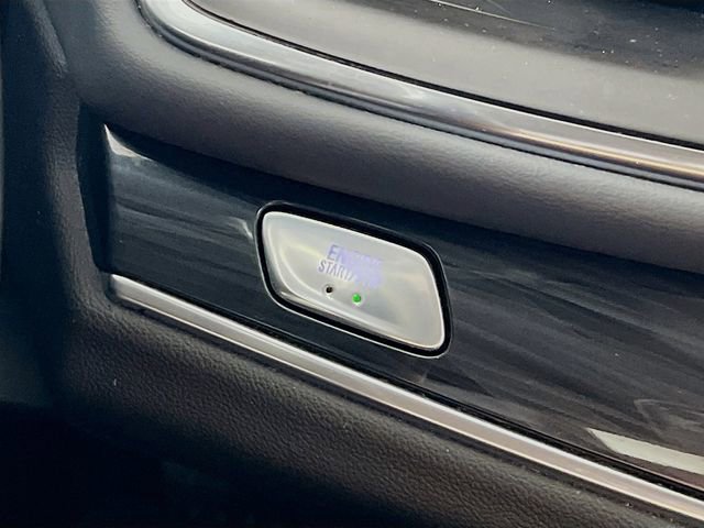 Used 2020 Buick Enclave Premium w/ Sun and Sites Package AWD/4WD image 16