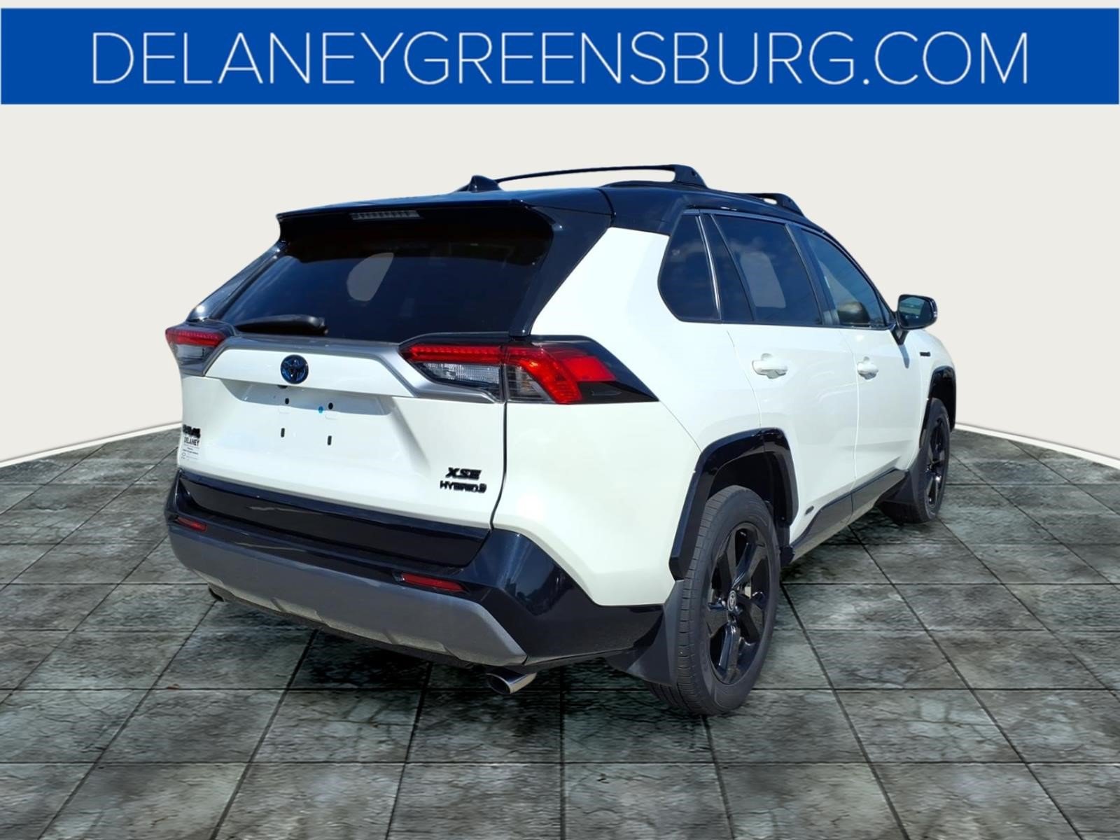 Used 2021 Toyota RAV4 XSE w/ Carpet Mat Package (TMS) AWD/4WD image 3