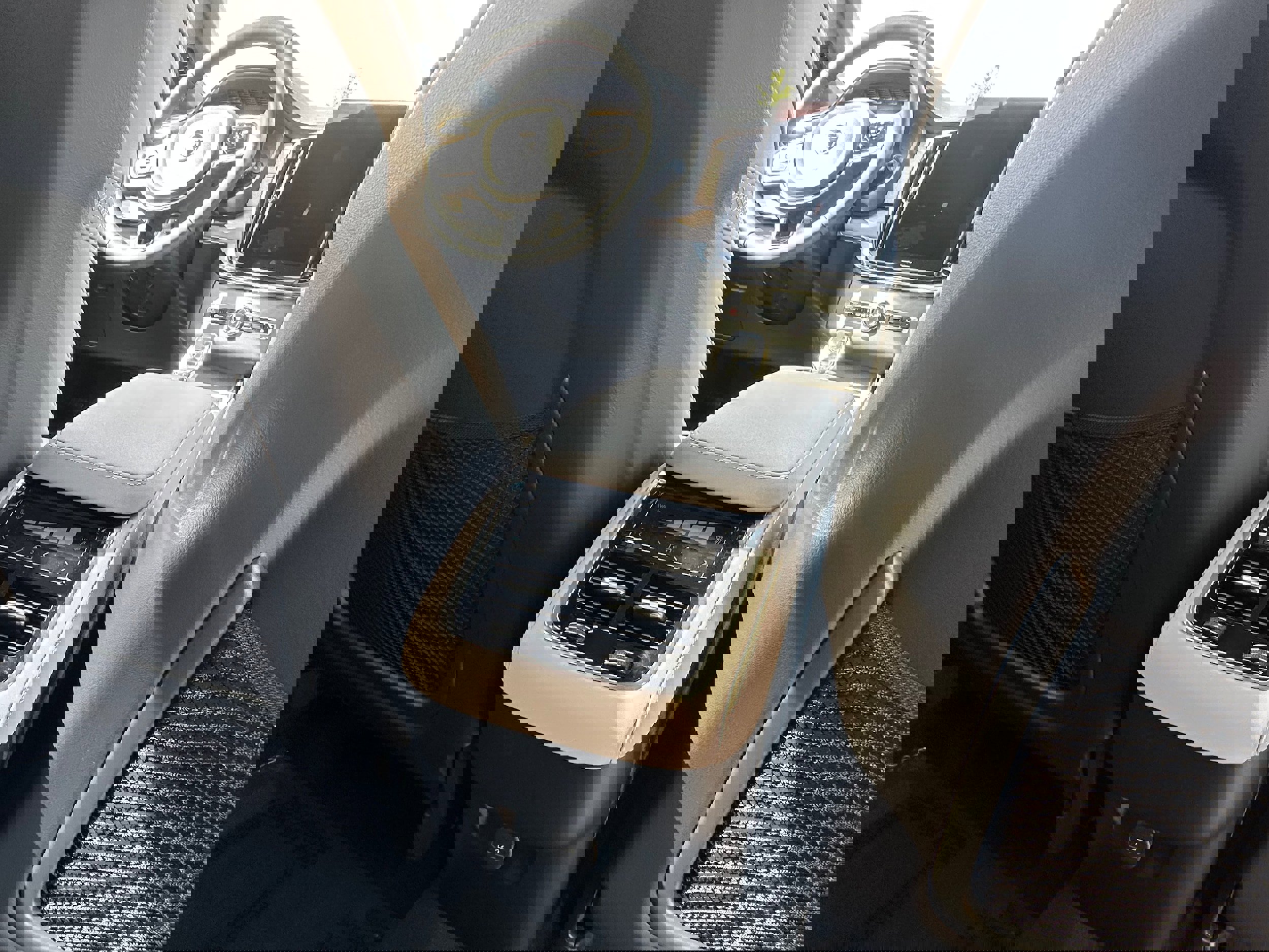 Used 2026 Volvo XC90 B5 Plus w/ Protection Package Premier image 12