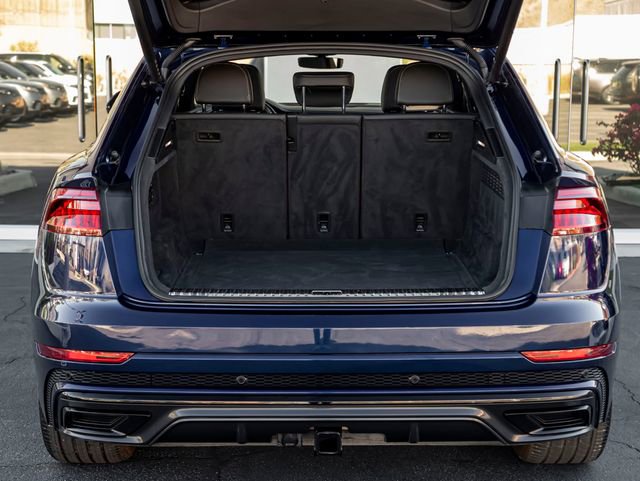 Used 2021 Audi Q8 Prestige w/ Prestige Package image 28