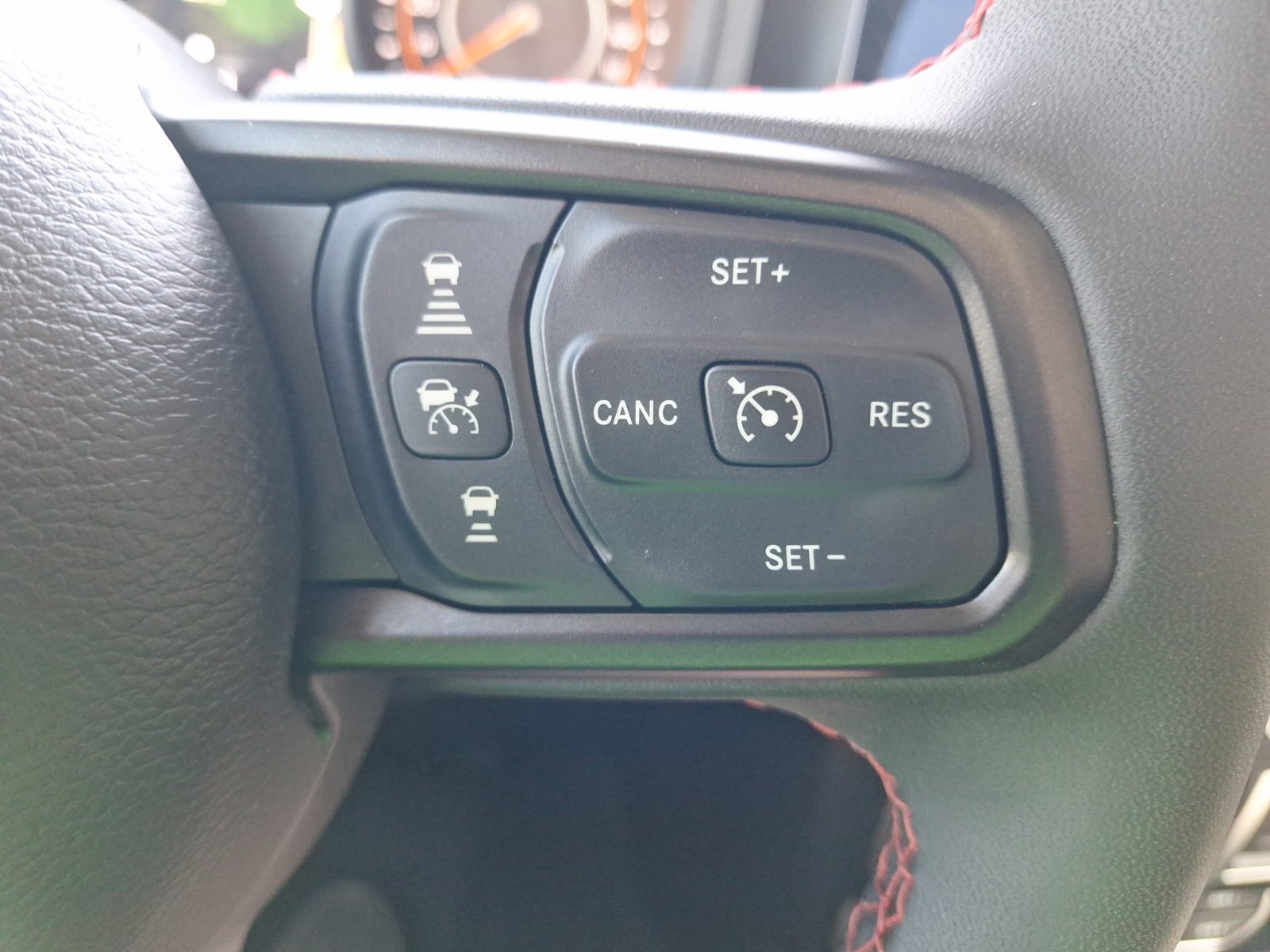 Used 2024 Jeep Wrangler Unlimited Rubicon w/ Convenience Group AWD/4WD image 22