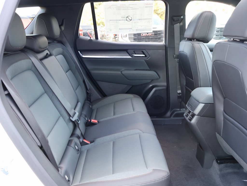 New 2026 GMC Terrain AT4 w/ LPO, Black Badging Package image 33