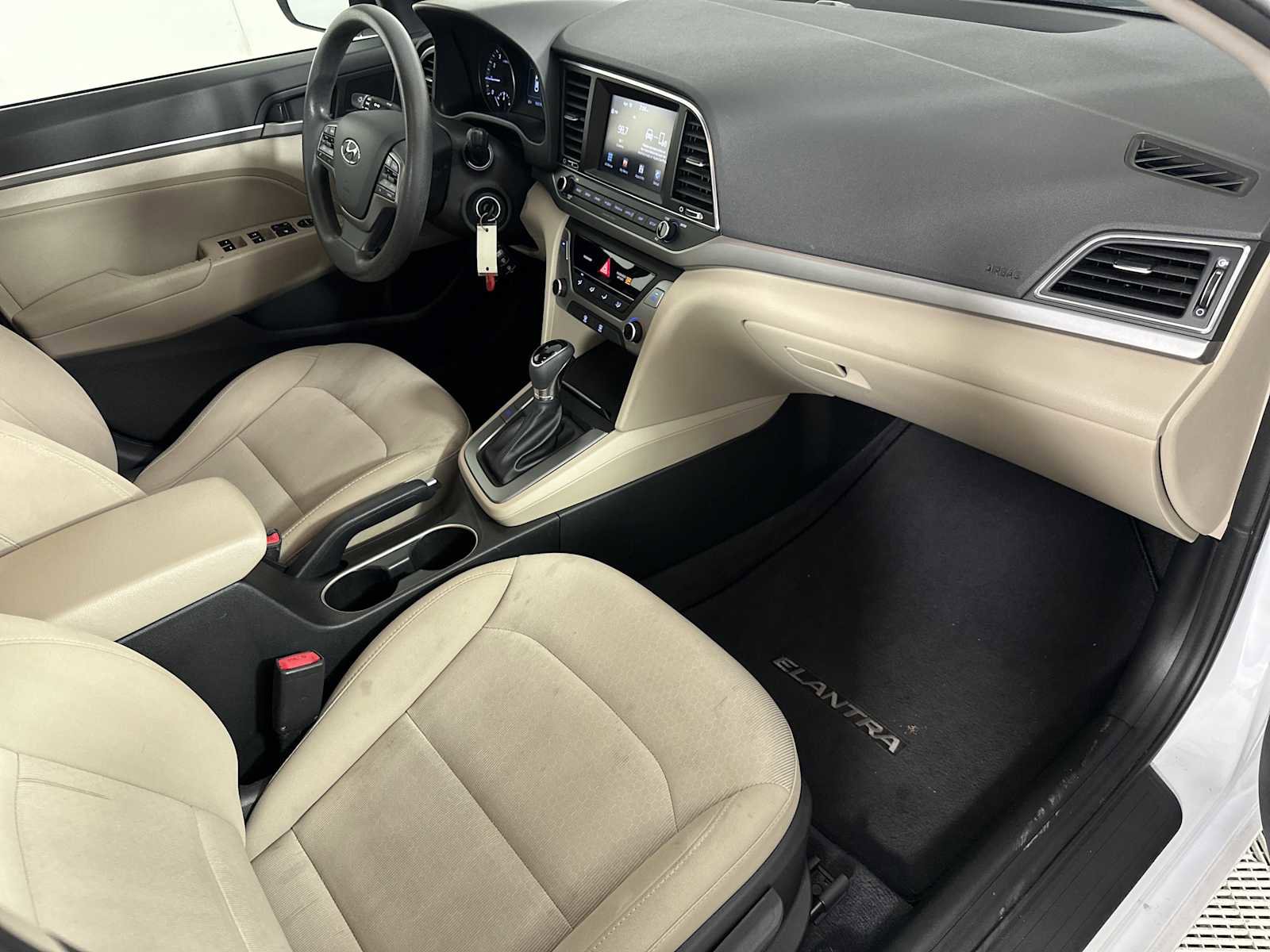 Used 2018 Hyundai Elantra SEL w/ Cargo Package image 24