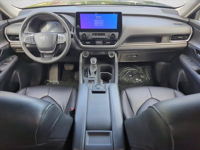 Certified 2025 Toyota Grand Highlander FWD image 21