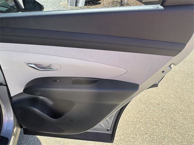 New 2025 Hyundai Tucson SEL image 16