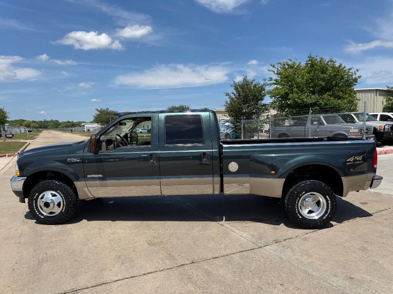 Used 2004 Ford F350 XL AWD/4WD image 7